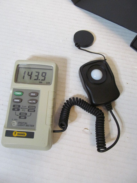 Mannix Digital Light Meter with Case, DLM2000
