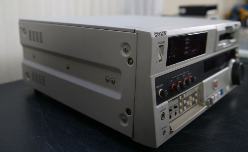 Sony DVCAM DSR-1800
