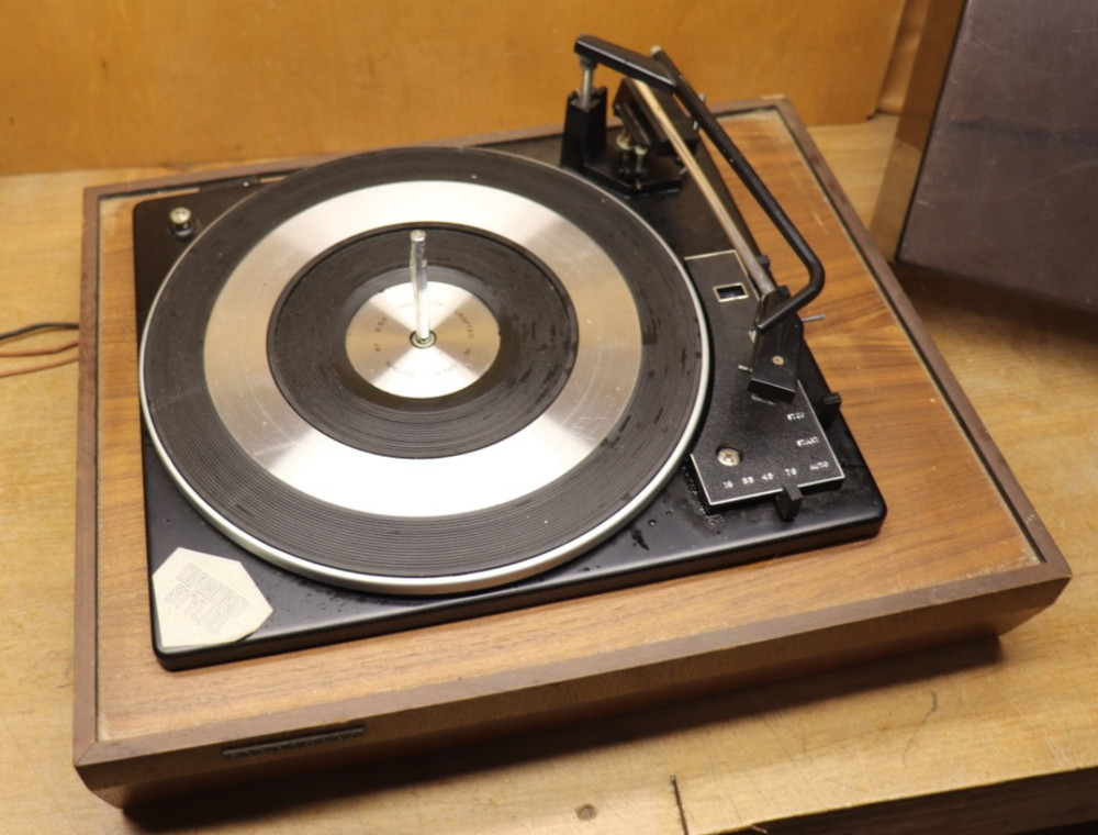 Vintage 1970s Panasonic Automatic Turntable Model RD-7703