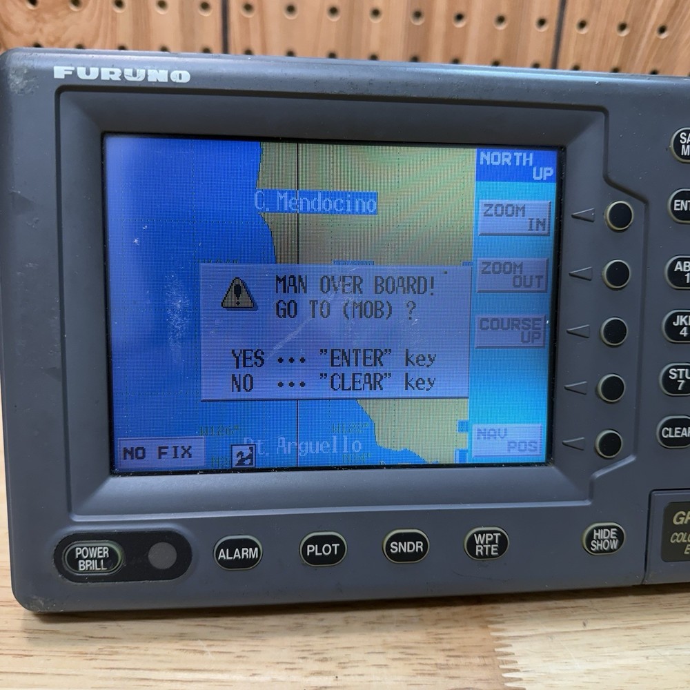 Furuno GP-1850DF Navionics GPS Chartplotter w/Sounder Tested Working With Case