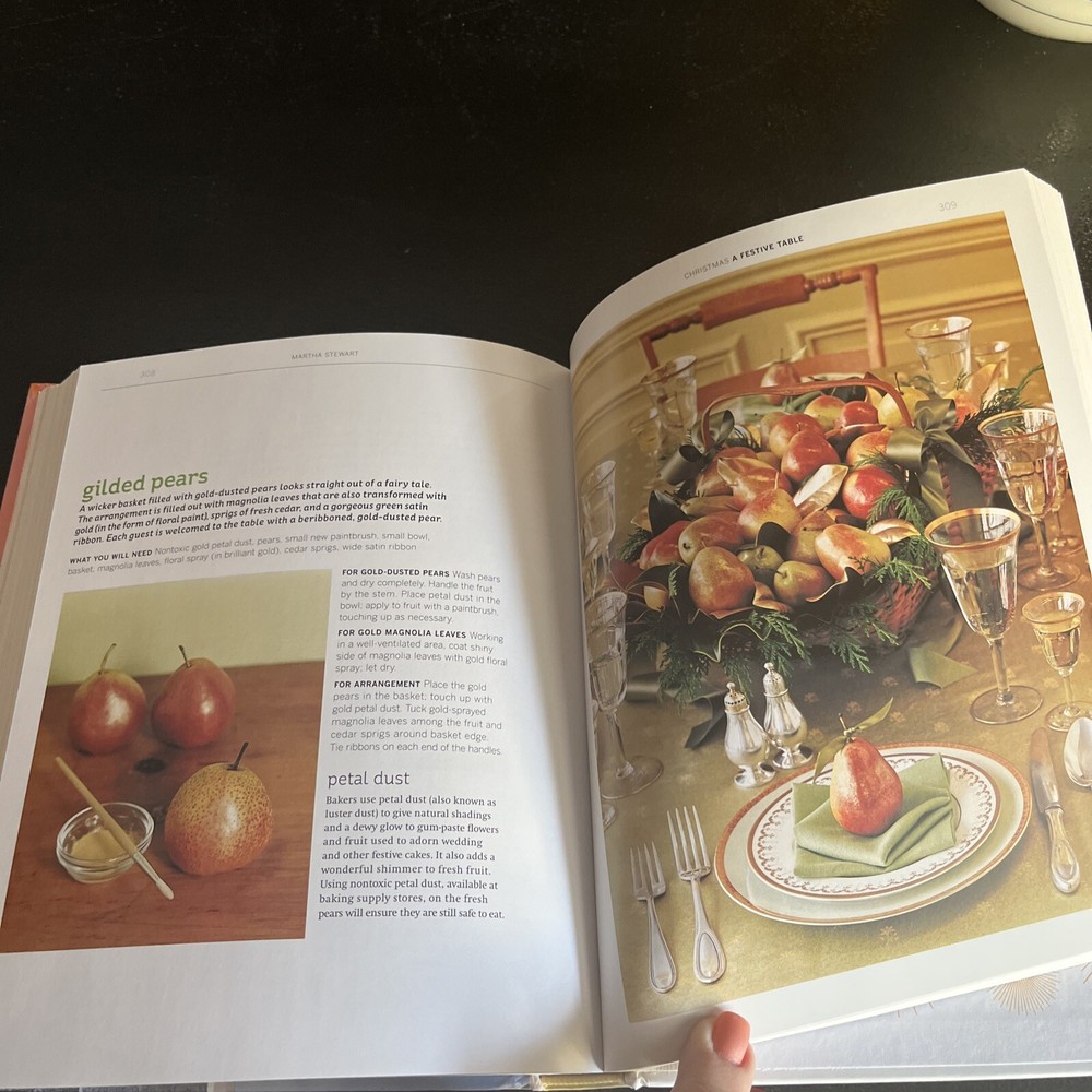 Martha Stewart 2012 Holiday Crafts Book