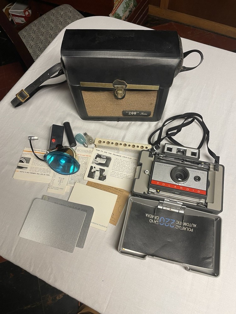 Polaroid Automatic 220 Land Camera Vintage, Complete With Case Untested