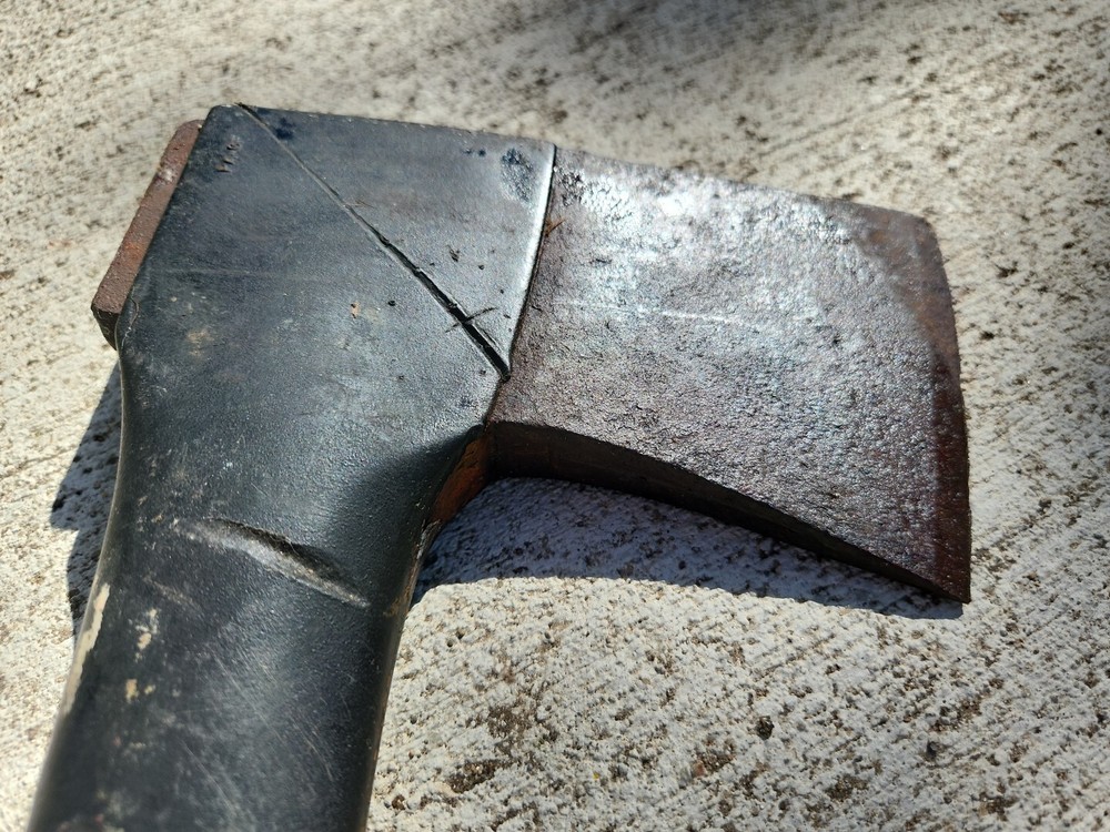 Vintage Fiskars Hatchet Axe With Handle