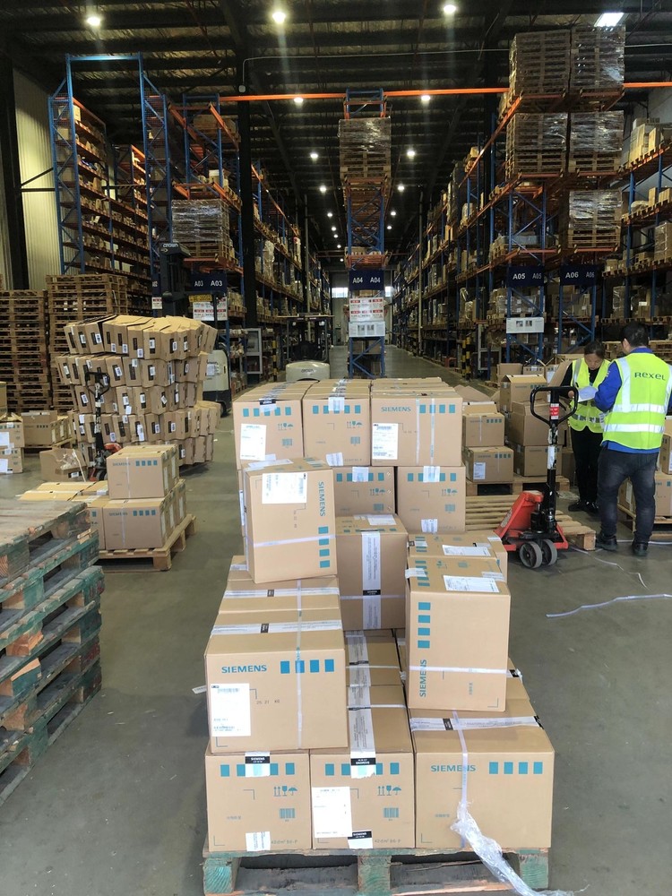 1PC New Mitsubishi AY11E Module