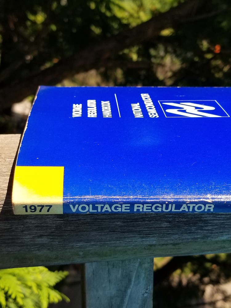 2 VINTAGE ELECTRONIC BOOKS NATIONAL SEMICONDUCTOR DATA 1977 LINEAR APPLICATIONS