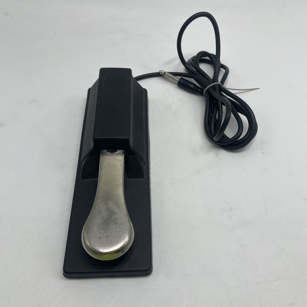 LIVE WIRE SOLUTIONS UNIVERSAL KEYBOARD SUSTAIN PEDAL