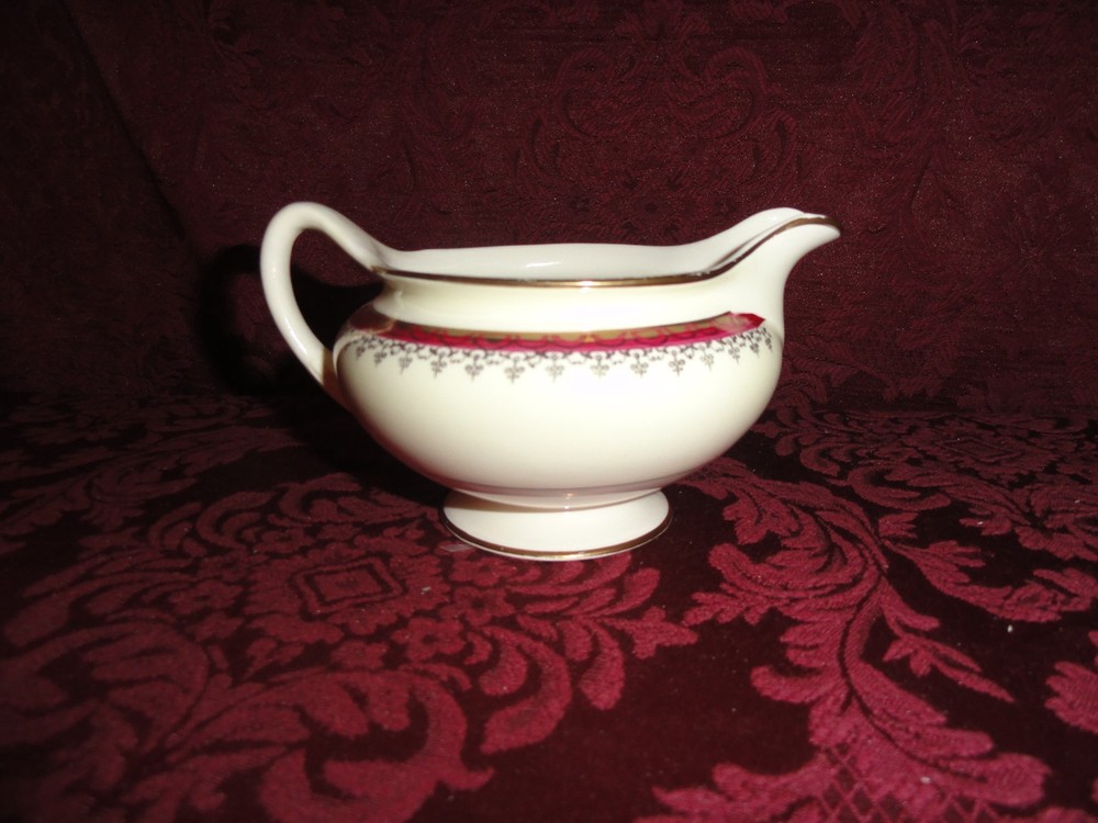 Vintage Homer Laughlin Eggshell Nautilus Creamer E47 N8