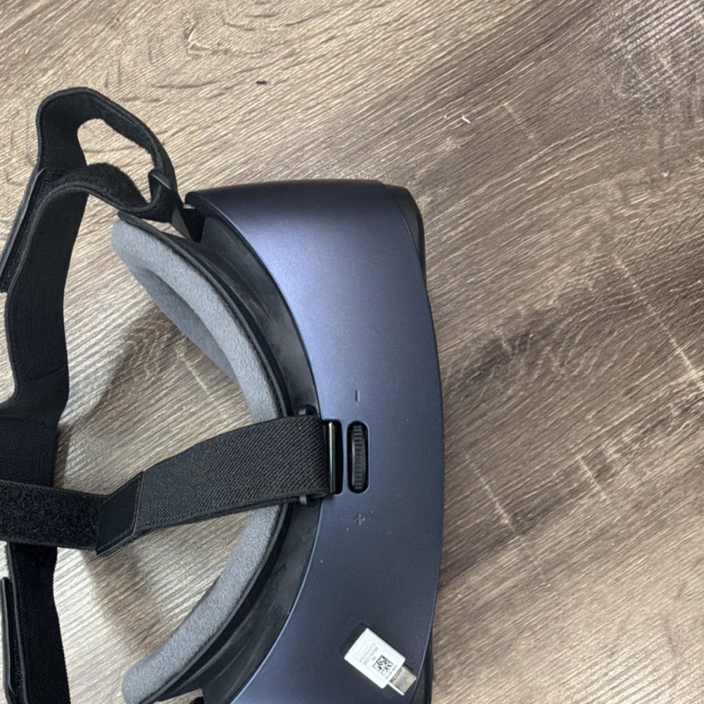 Samsung Gear VR Black Smartphone Virtual Reality Headset Plastic