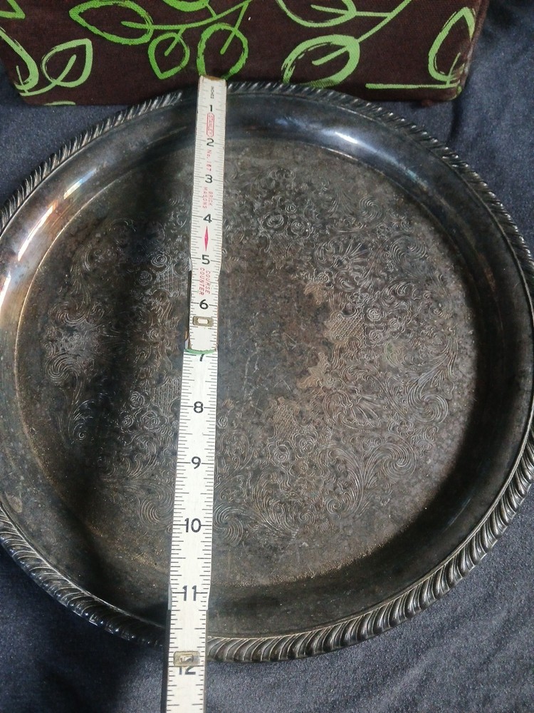 WM Rogers Silverplate Round Serving Tray Style 871