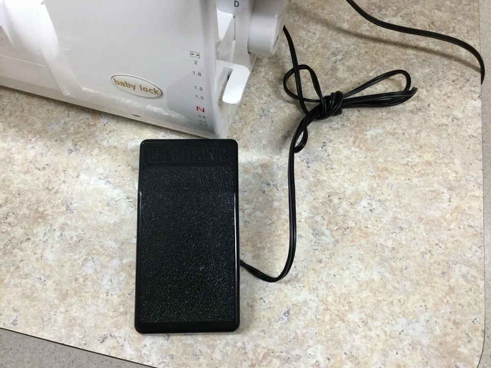 Baby Lock Triumph 8 Thread Serger Machine