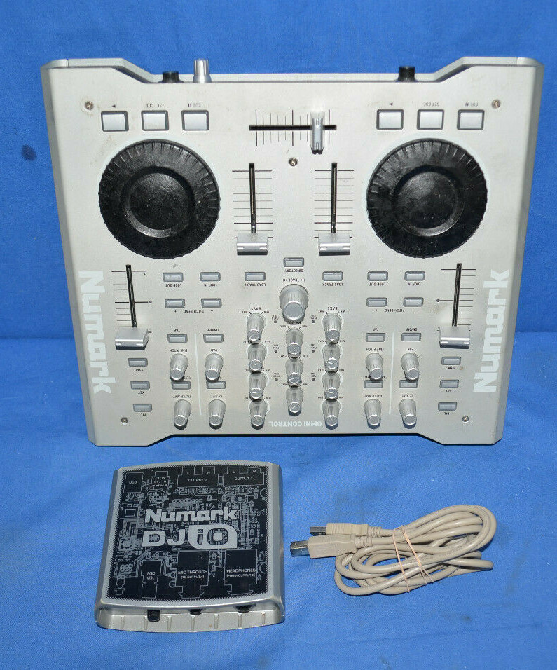 Numark Omni Control Professional DJ Controller Audio I/O & USB