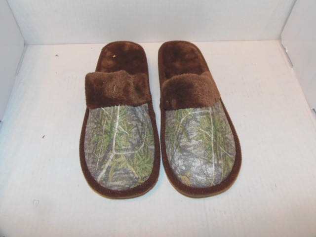 SLIPPERS - MEN - MOSSY OAK - "OBSESSION" - SIZE MEDIUM ( G-2x)