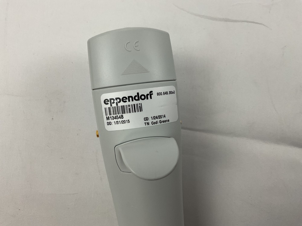 Eppendorf M13454B Repeater Xstream Electronic Repeating Pipette Lab