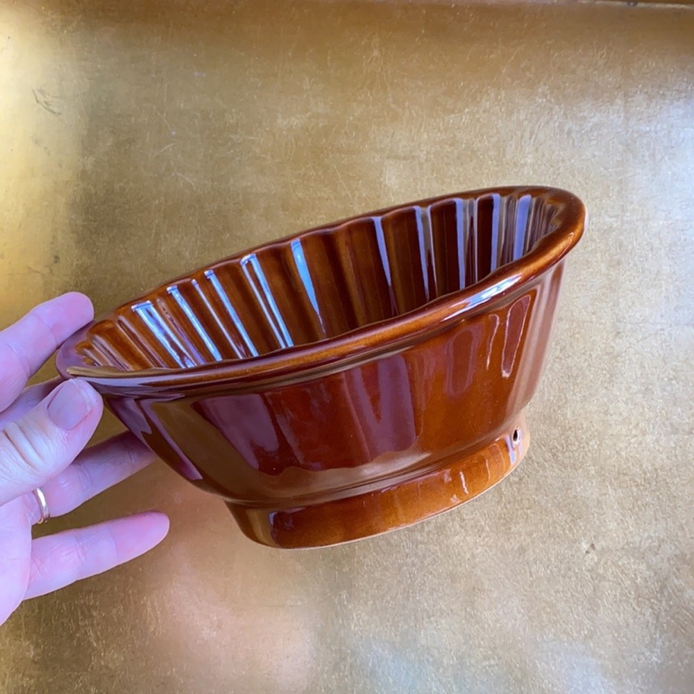 Williams & Sonoma Brown Glazed Pineapple Mold Wall Decor FLAWLESS