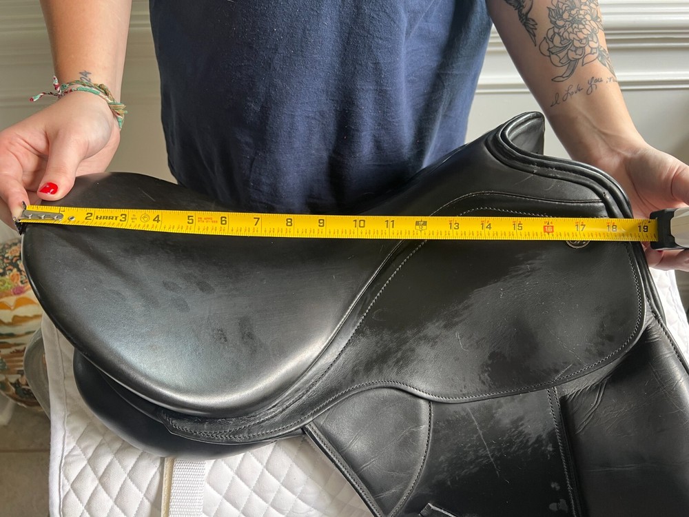Kieffer Zugspitze Dressage Saddle 17"