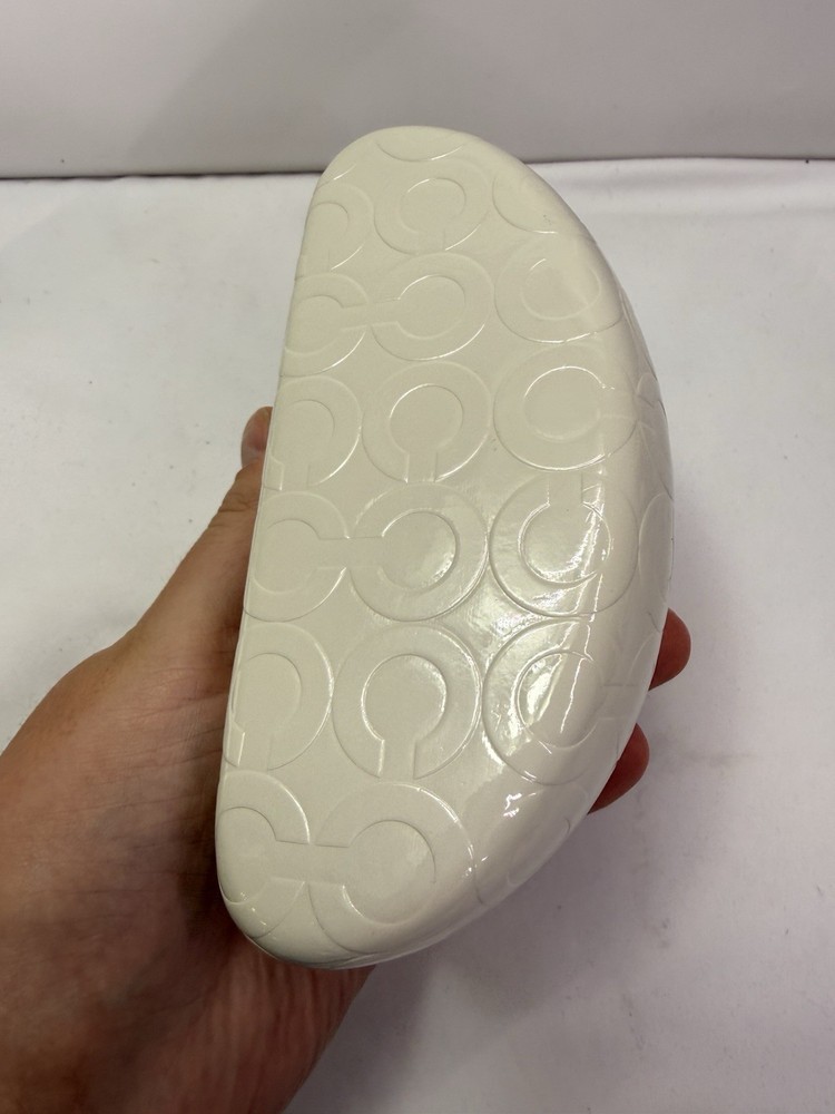 COACH SUNGLASSES HARD CASE CLAM SHELL STYLE EMBOSSED C