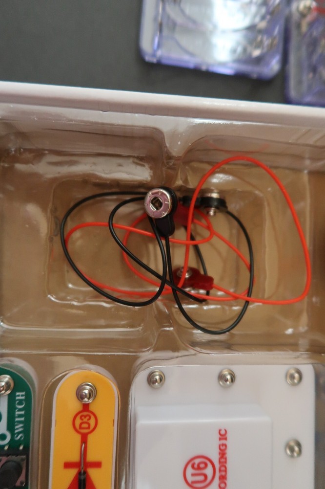 SNAP CIRCUITS EXTREME SC-750 Elenco Electronics Project Educational Kit COMPLETE