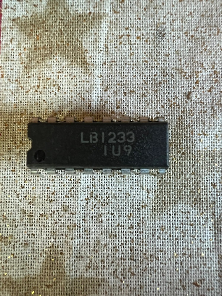 LB1233