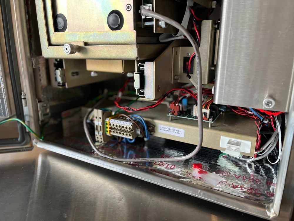 Foss XDS Near Infrared Type XP-2400 Series Process Analyzer