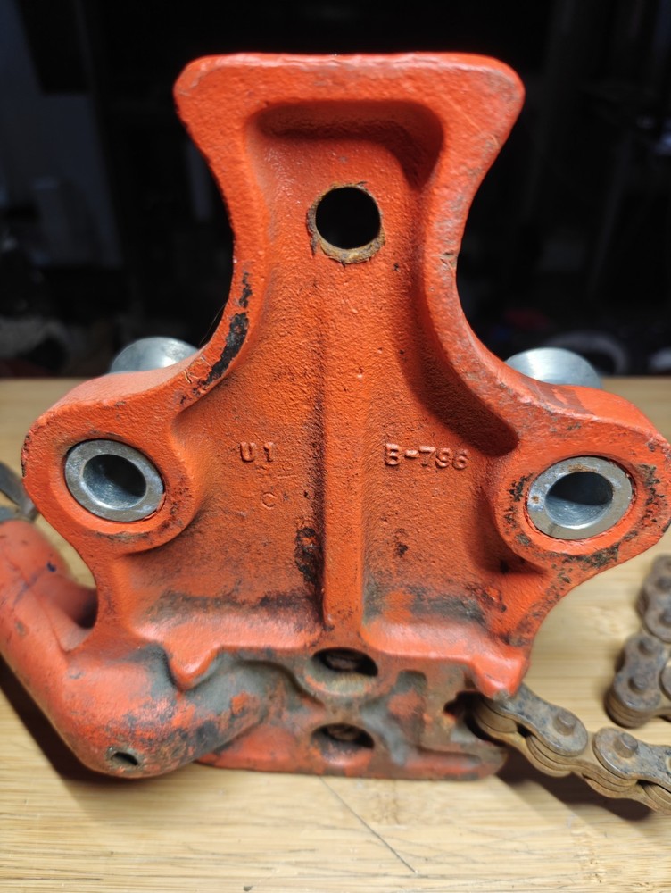 RIDGID BC-410 Bench Chain Vise 1/8-4"