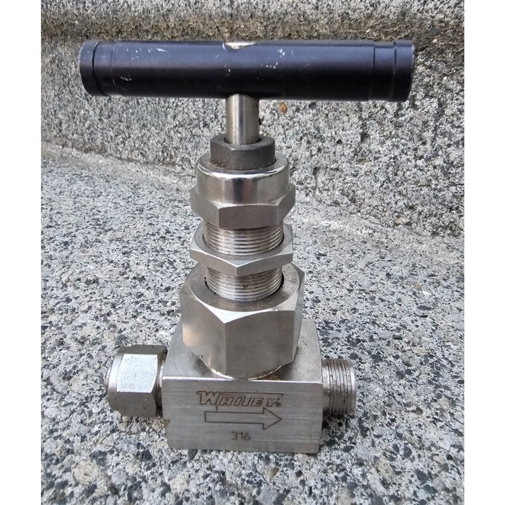 Whitey SS-12NBS8-G Manual Stainless Needle Valve 6000psi Disc STE3