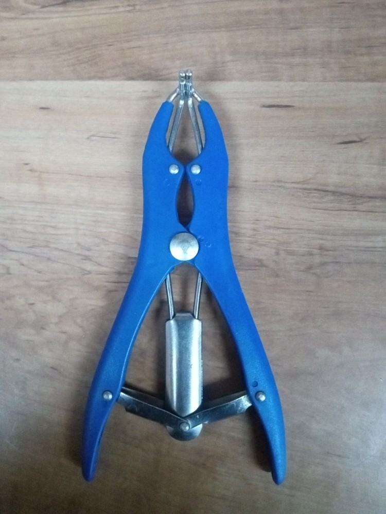 Castrator Plier Elastrator Tool Dock Tail Cutting for Cattle Goat Sheep
