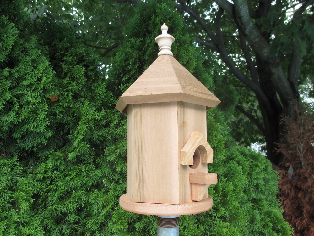 RED CEDAR BIRD HOUSE