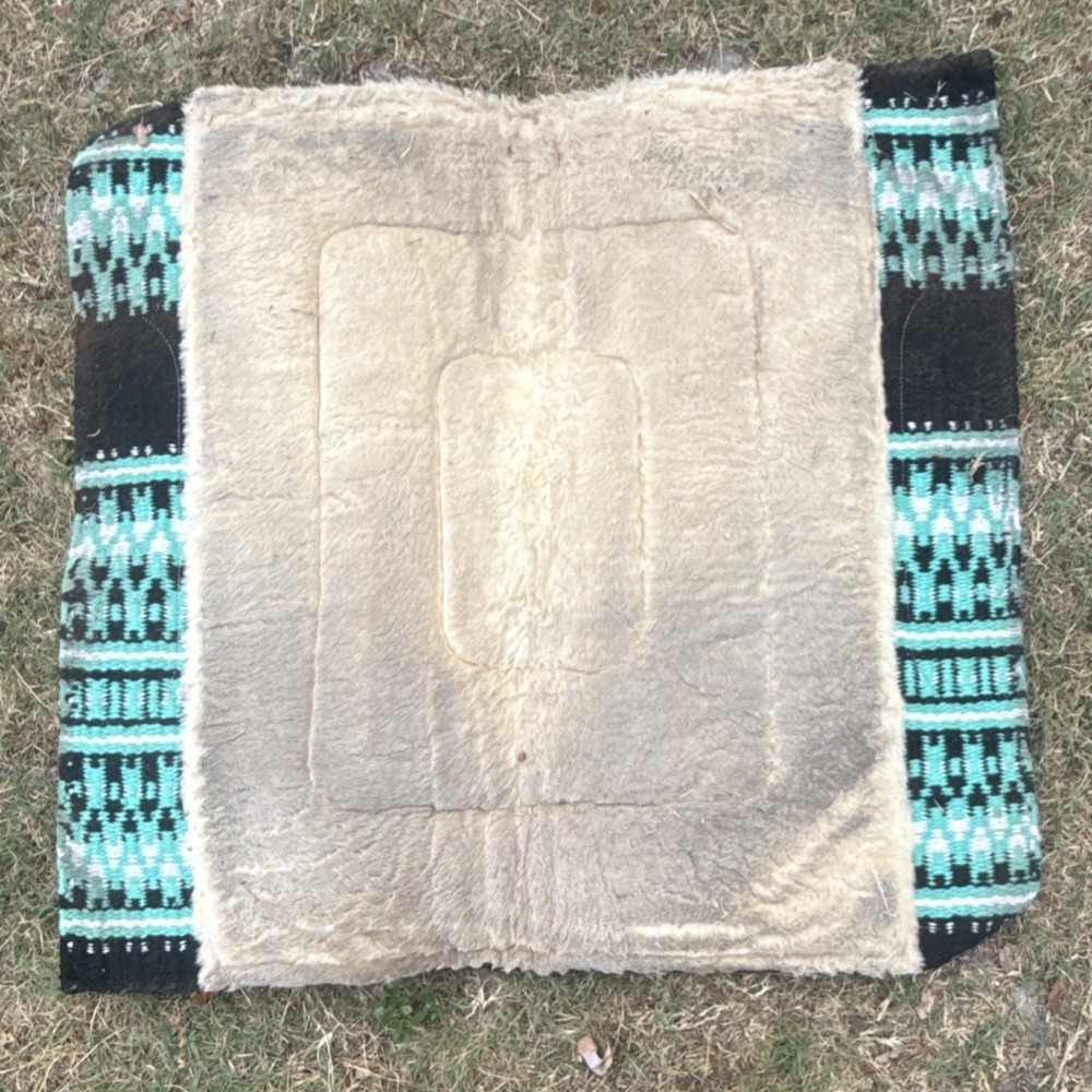 Contoured Wool Saddle Blanket Turquoise Pattern with Reinforced Corners