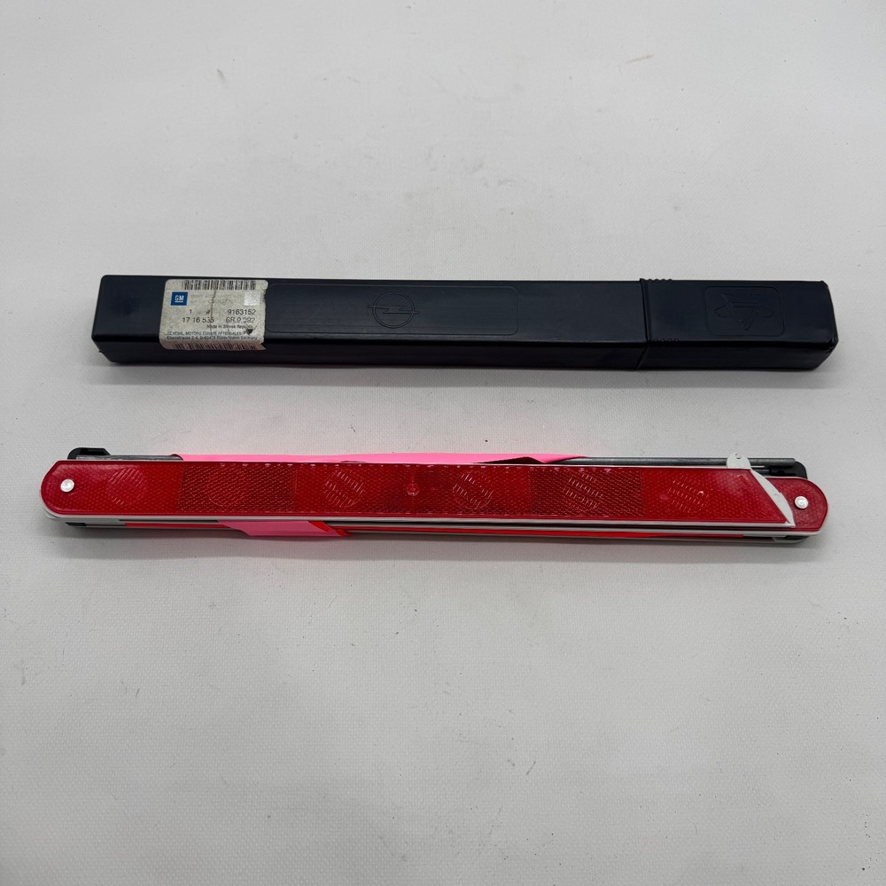 GM ACC-82 EMERGENCY TRIANGLE CAR ACCESSORIES 9163152
