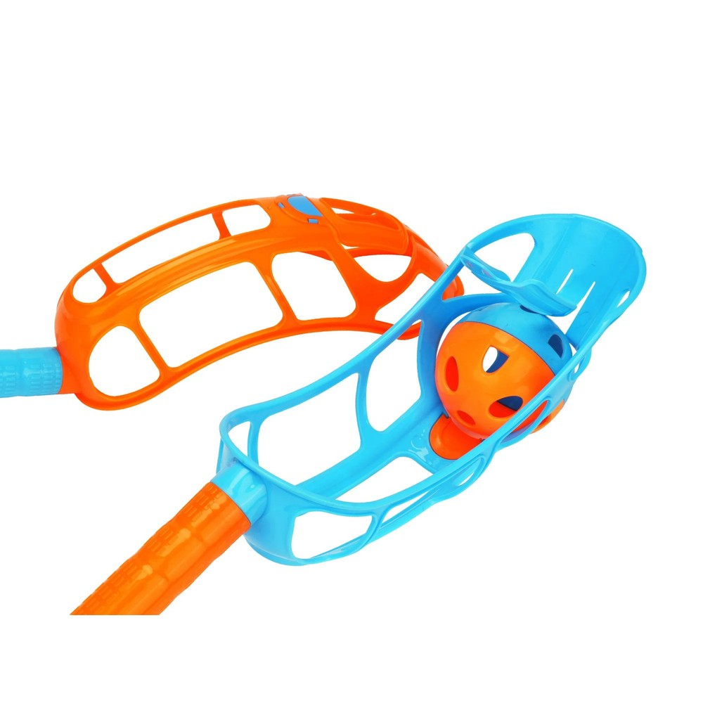Outdoor Click and Throw Toy