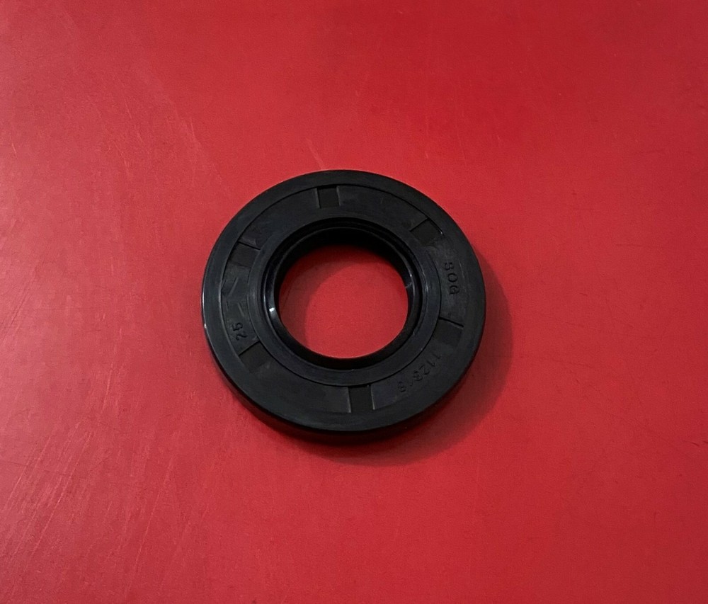 John Deere Seal  CE17406
