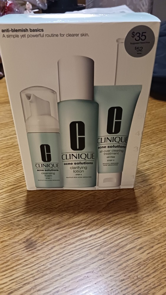 Clineque Anti Blemish Basics Nib 3 Peice