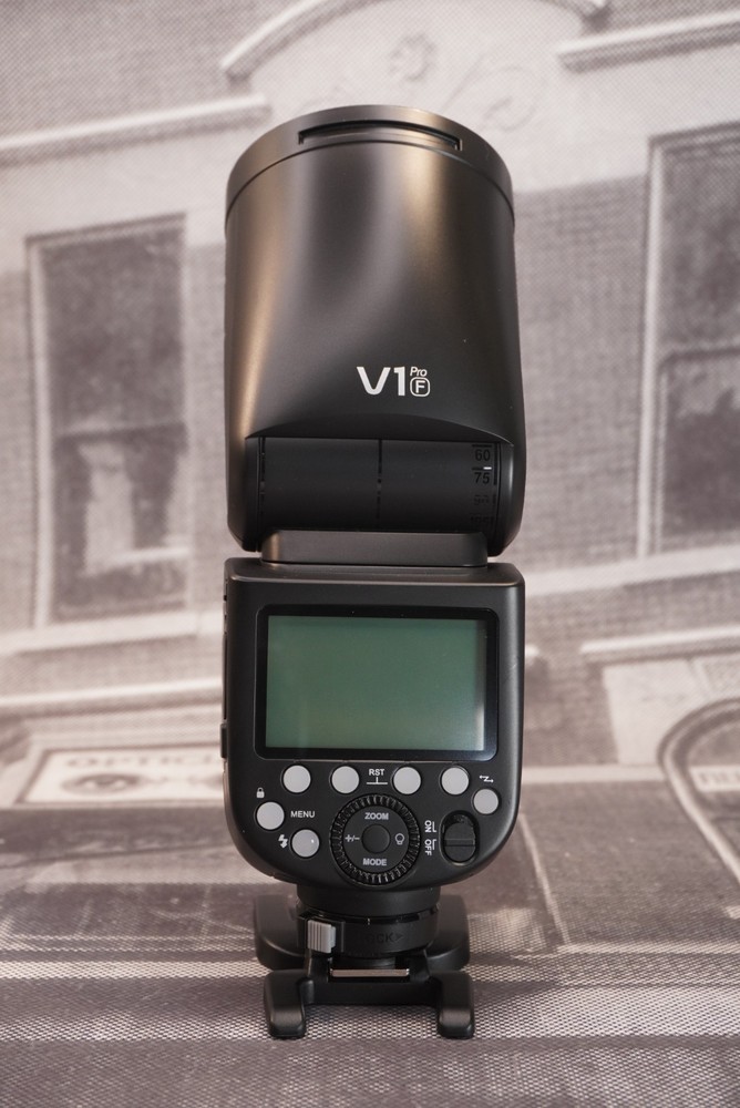 Godox V1Pro Round Head Flash (FUJI)