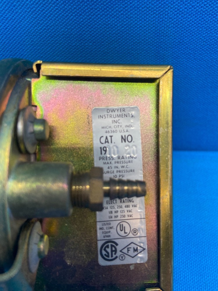Dwyer 1910-20 Pressure Switch 191020