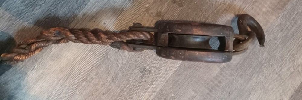 Block & Tackle - Vintage Practical Tactical Or Decortive