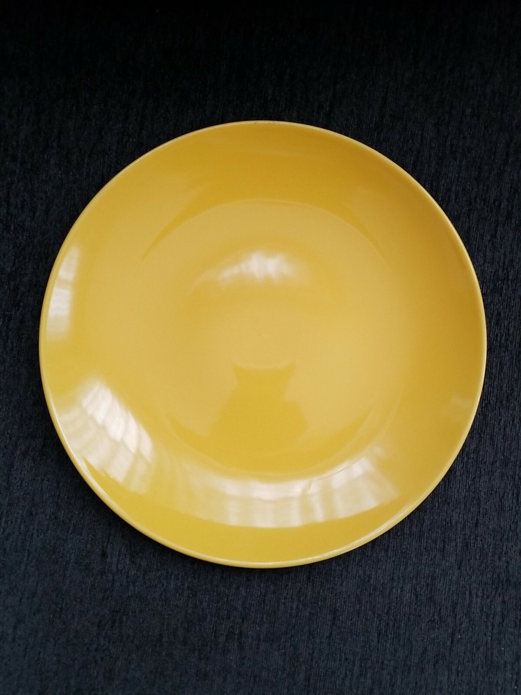 Original Sengware ProGrade Bright Yellow Round 10 3/4" Dinner Plate