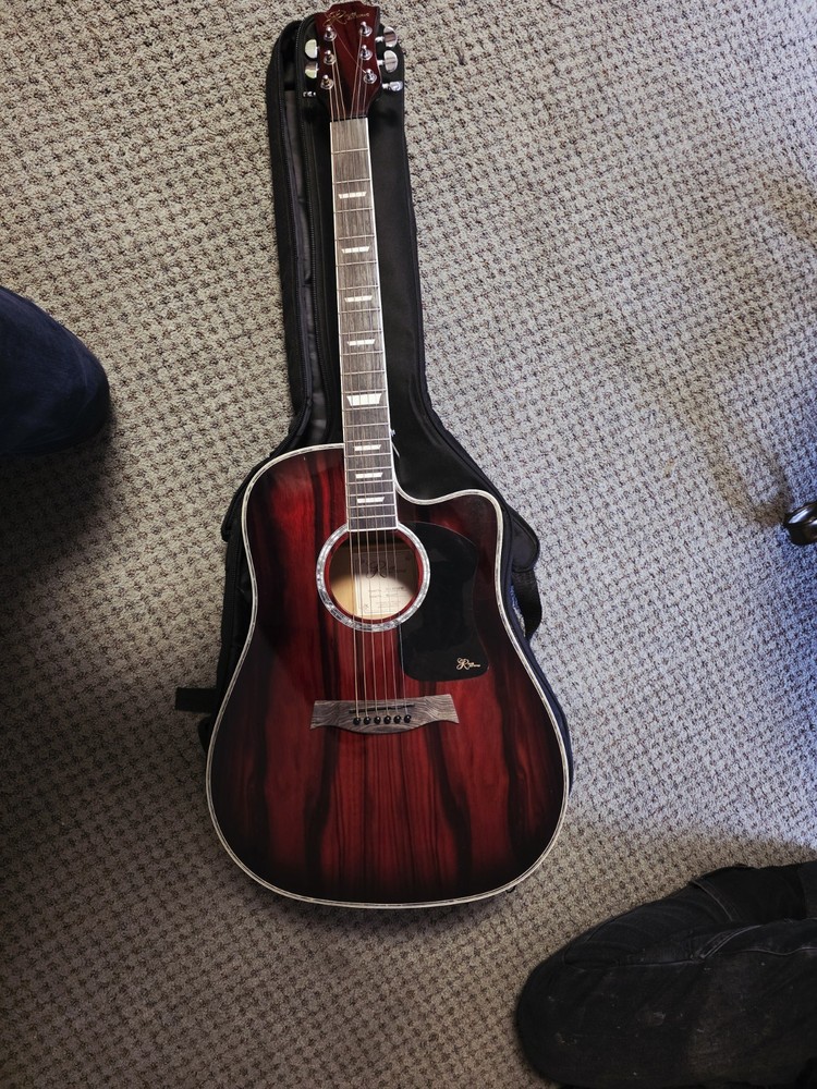 Rango Guitar With Soft Case
