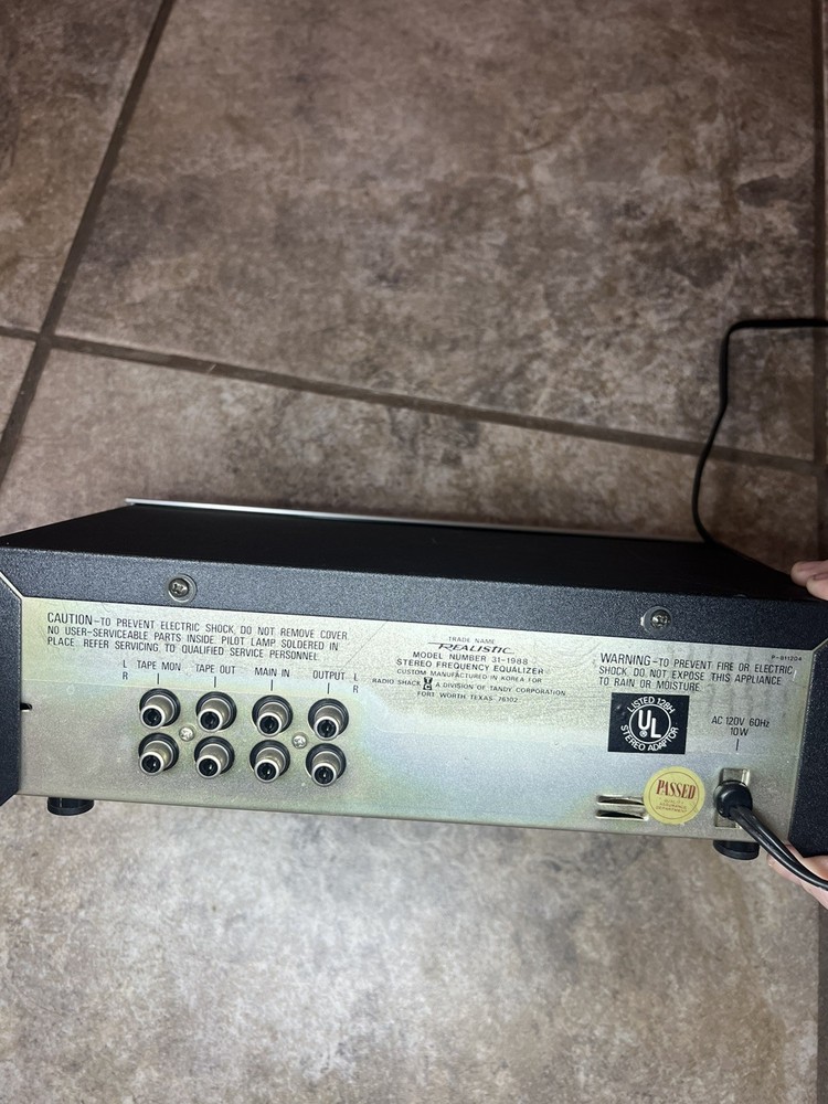 Realistic 31-1988A Five Band Stereo Frequency Equalizer