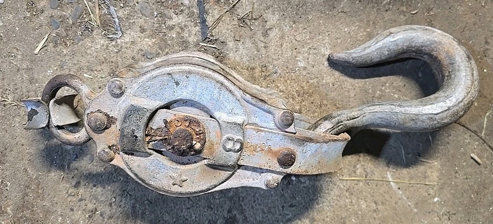Antique 8 Ton Pulley