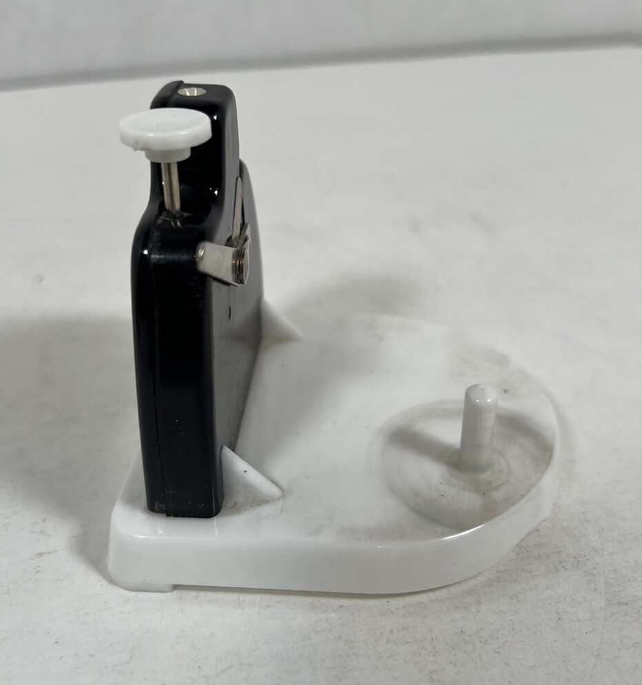 Thread-A-Matic Sewing Tread Threader, Vintage With Instructions