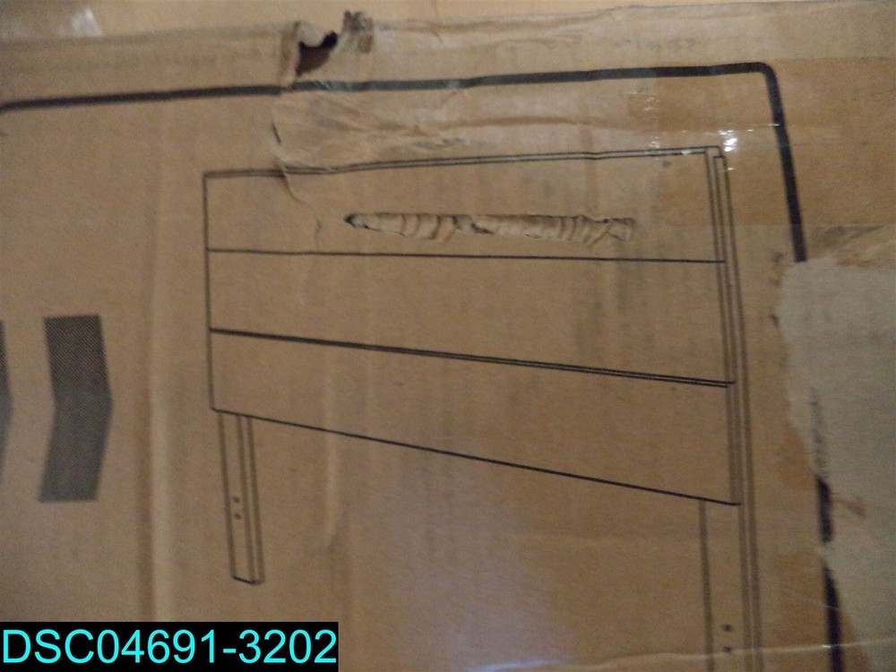 King Size Platform Bed Frame with Velvet Headboard Black KMLL003