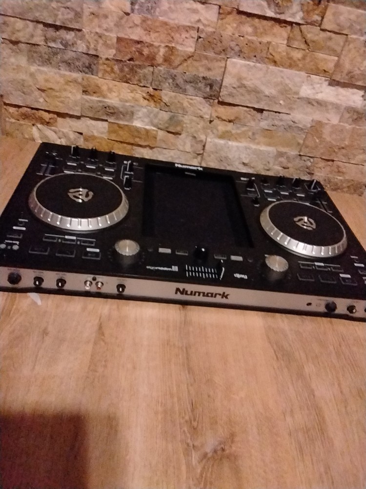 Numark N382 DJ Mixer