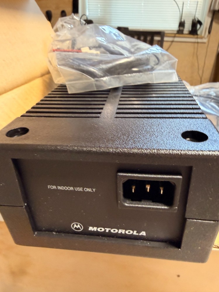 Motorola HPN4001B AE210-3101 Desk Radio Power Supply