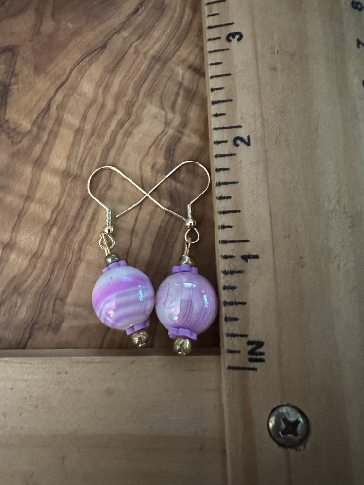 Raspberry Pink White Swirl Round Beaded Dangle Drop Gold Tone Hook Earrings