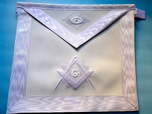 The Lux Elegant White Master Mason Apron White Threads
