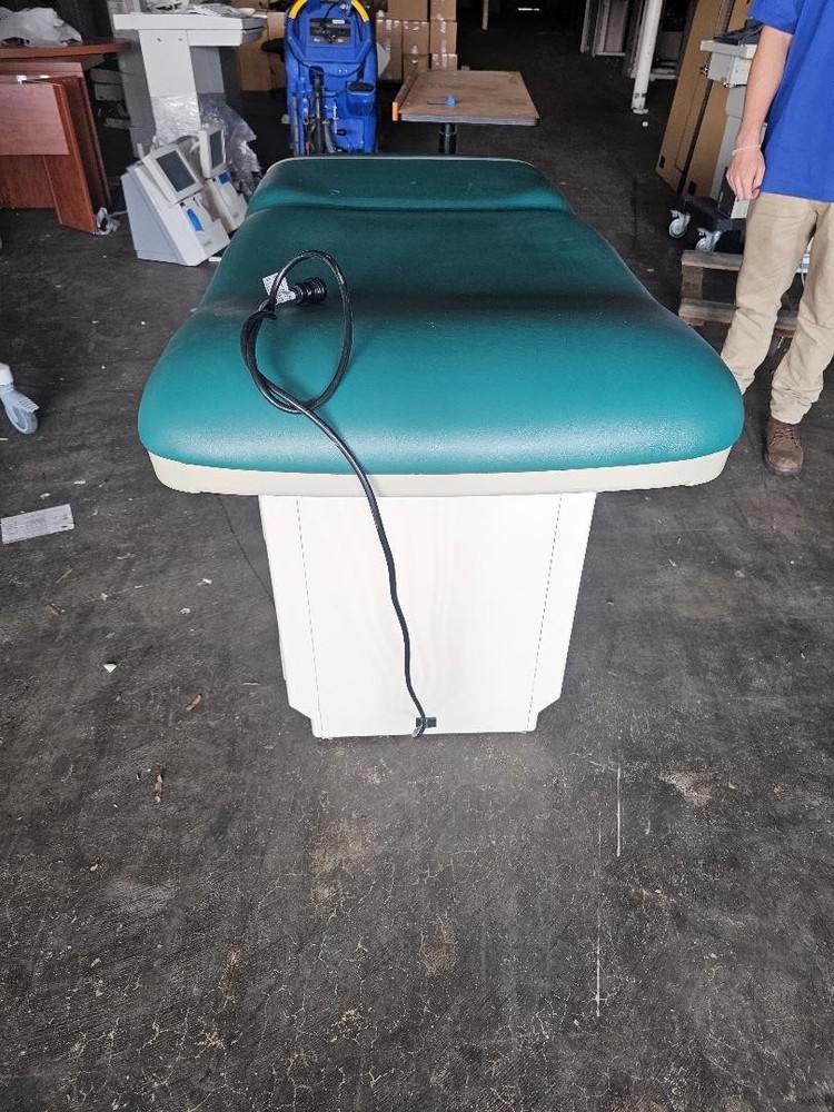 Midmark Ritter 204 Exam Table