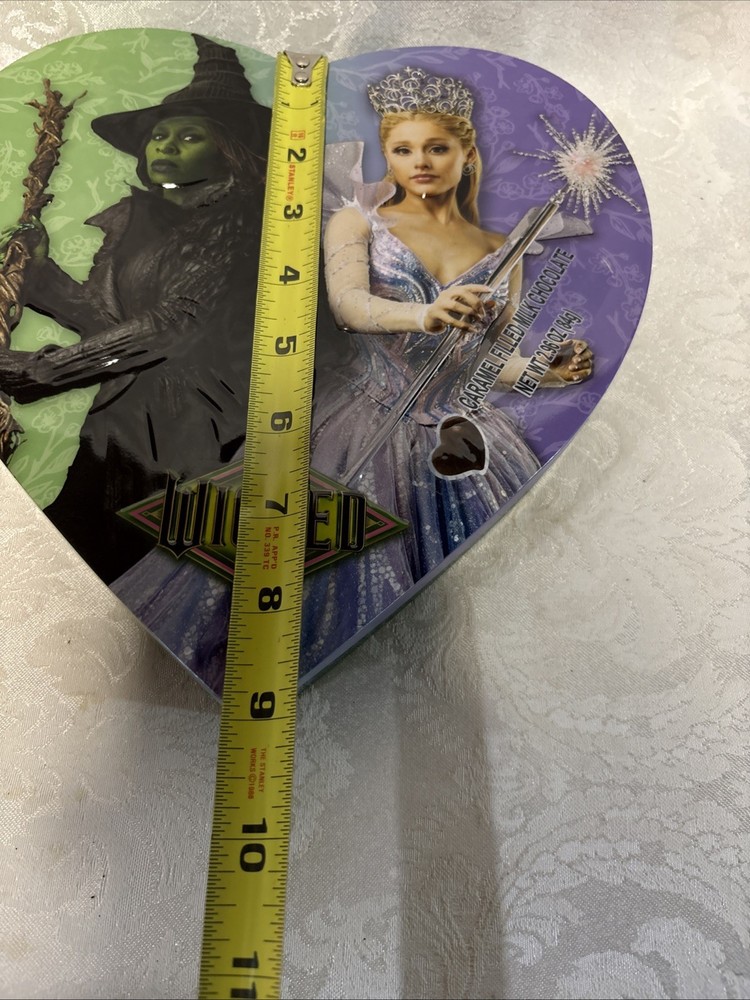 Wicked Valentine Tin featuring Elphaba & Glinda Empty Universal Studio 2025