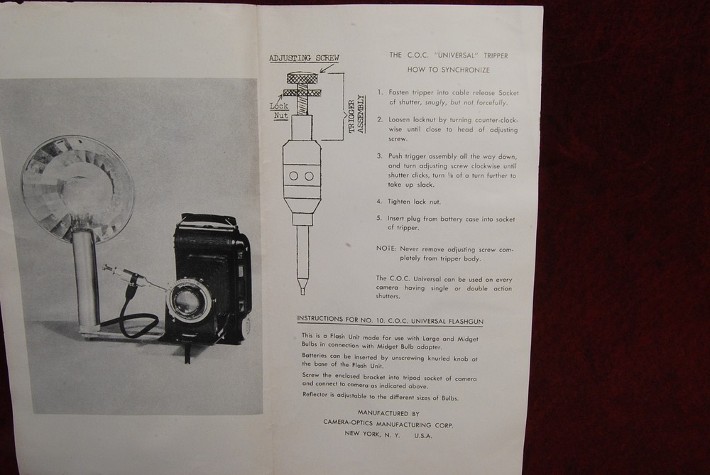 C.O.C. UNIVERSAL FLASH GUN WITH BULBS