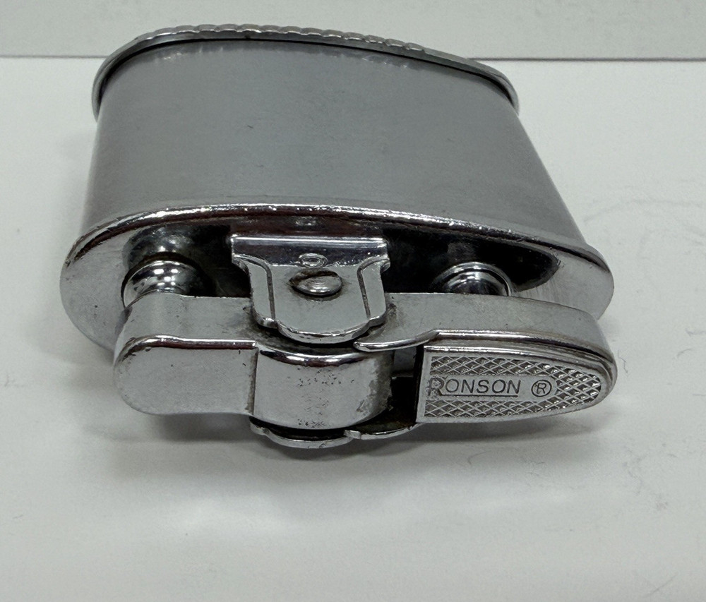 Vintage Chrome 1950s Ronson Triumph Lighter No Monogram