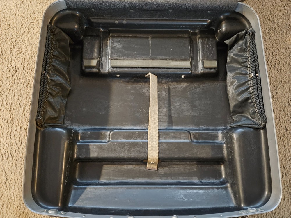 Samsonite case for Collins 30L-1 Linear Amp